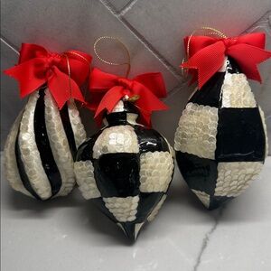 Mackenzie Childs Black White Red CAPIZ FANCY set/3 RETIRED & RARE ornaments-box